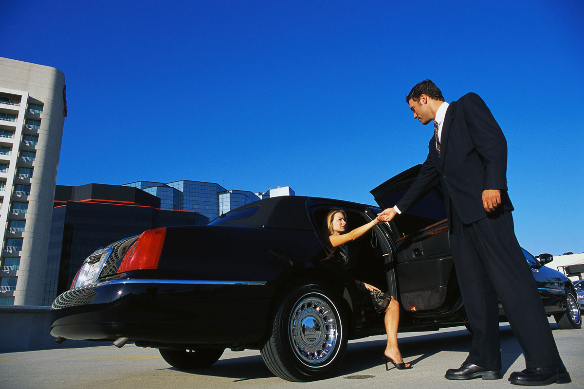 Limo Service in Brookhaven, Pa  Kevin Smith Transportation Group